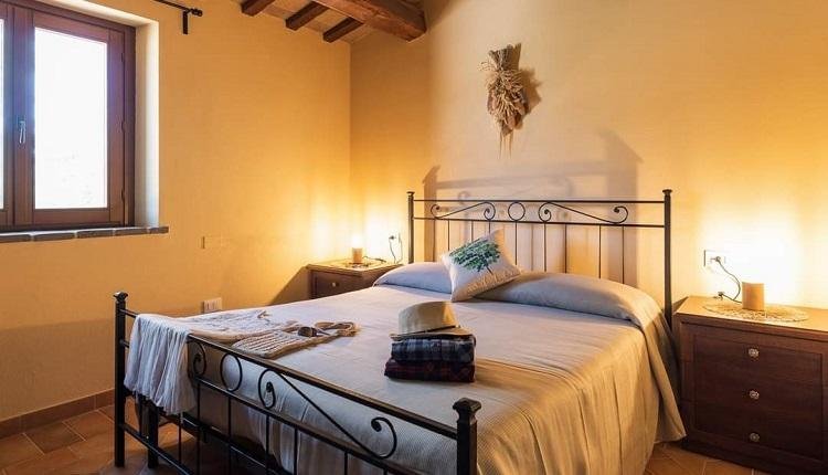 Casale San Lorenzo app. Girasole slaapkamer